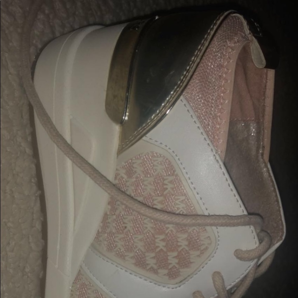 Kids pink Michael kors shoes